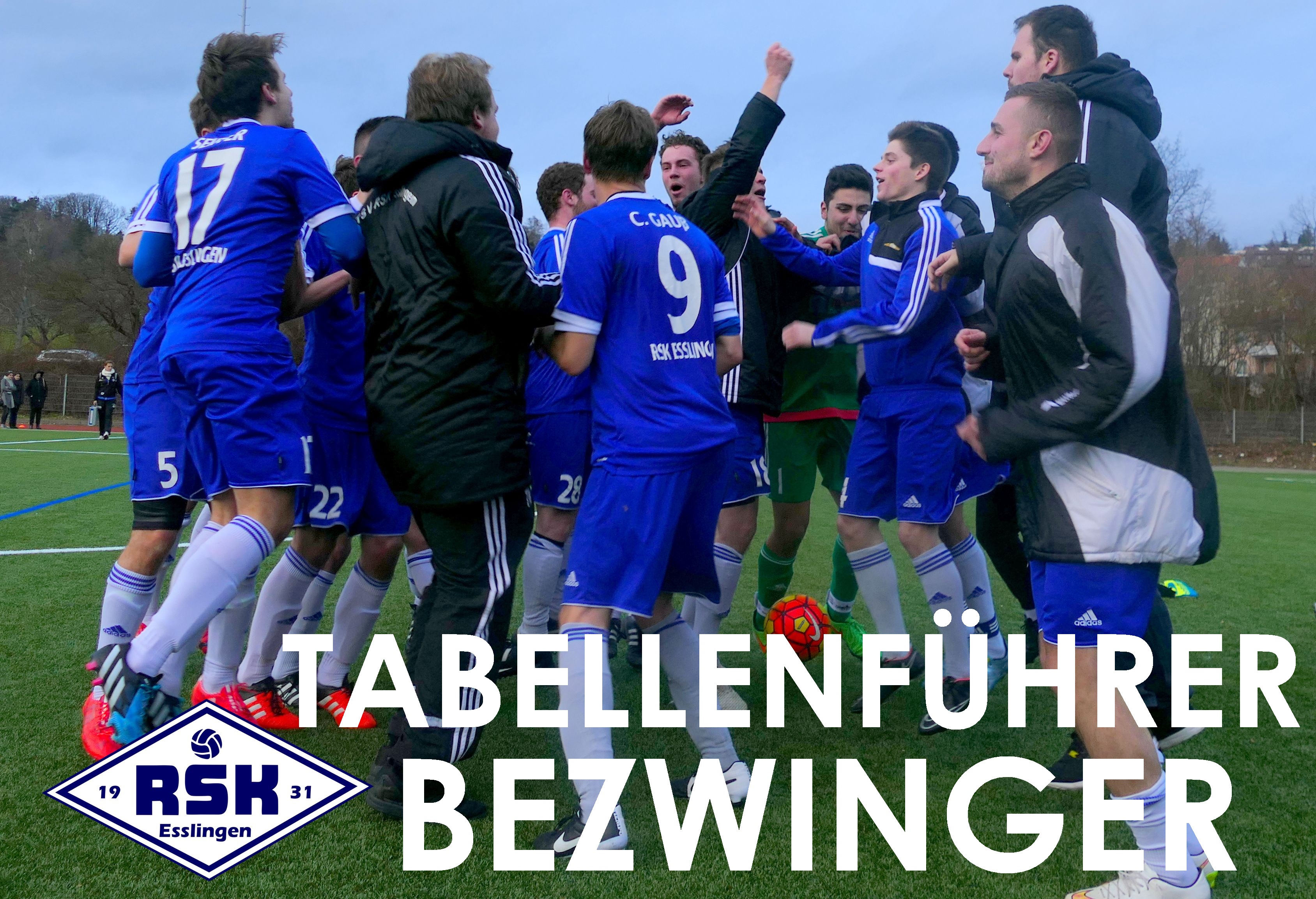 2016.02.21 19.Spieltag gg Eislingen (106) Mannschaft jubel UMBA Tabellenführer Bezwinger